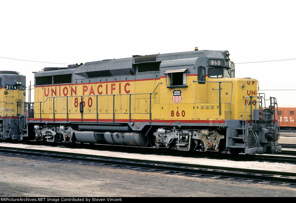 Union Pacific GP30 #860